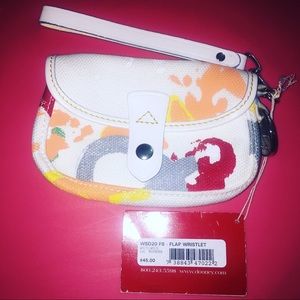 Dooney and Burke White Flap Wristlet WSD20 F8